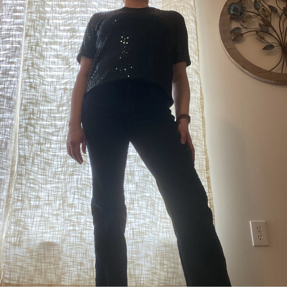 THML cropped sequin top - Picture 2 of 6
